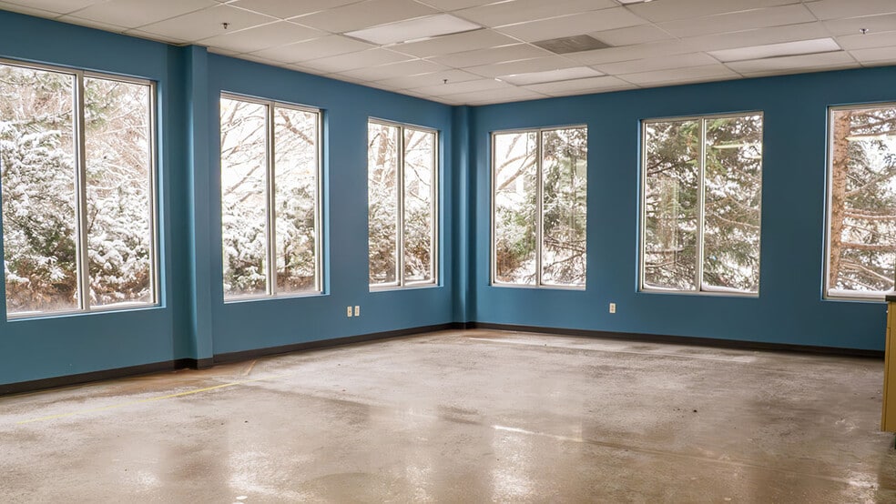 More Photos Of 1797 Boxelder St, Louisville Manufacturing For Lease