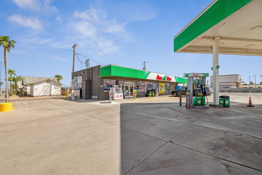 More Photos Of 320 W Florence Blvd, Casa Grande Convenience Store For Sale