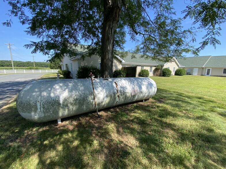 More Photos Of 17405 Lankford Hwy, Parksley Rehabilitation Center For Sale