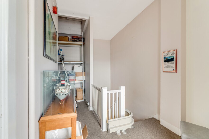 More Photos Of 115 Chestnut St, Philadelphia Office For Lease