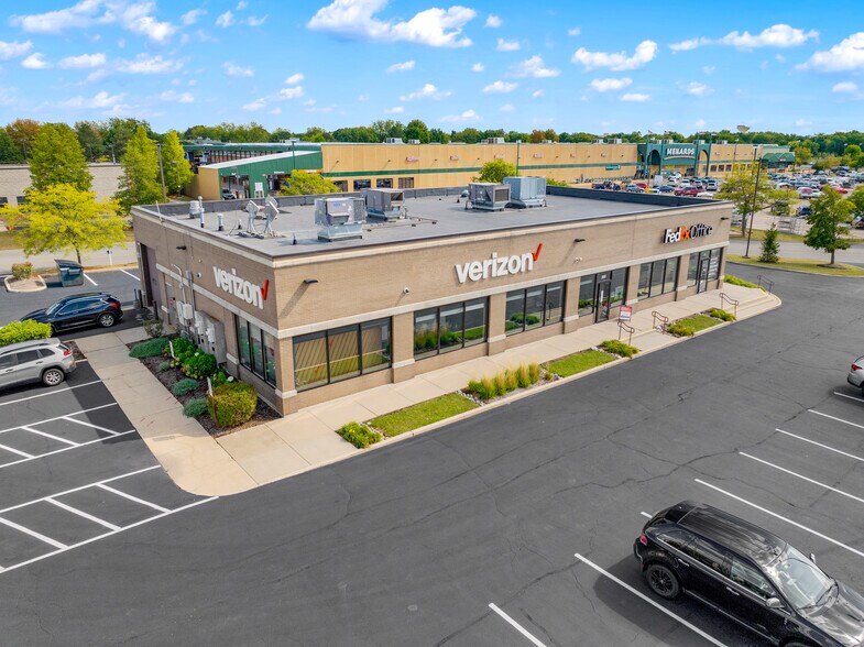 More Photos Of 330-350 N Randall Rd, Batavia Freestanding For Sale