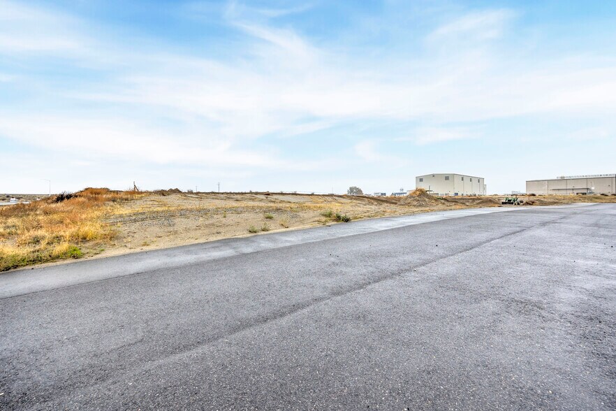 More Photos Of 2746 Battelle Blvd, Richland Industrial For Lease