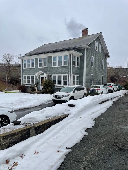 Primary Photo Of 126 Charles St, Auburndale Multifamily For Sale