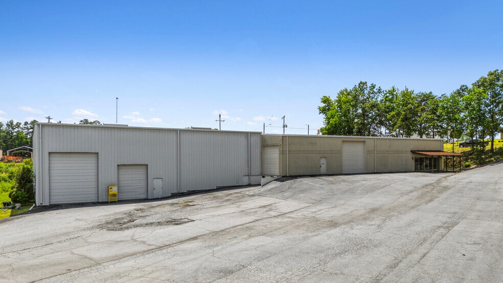 More Photos Of 2125 Airport Rd, Greer Light Distribution For Lease