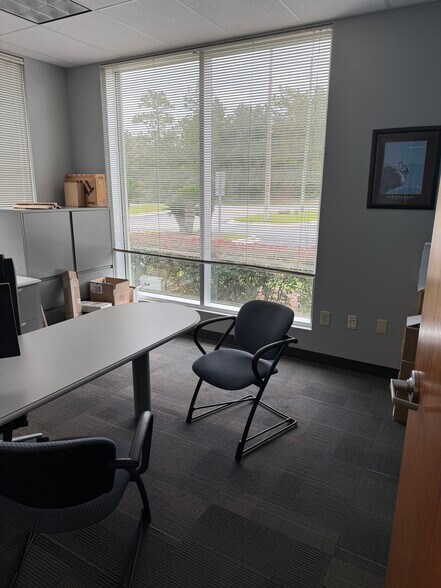 More Photos Of 509 Commerce Blvd, Crawfordville Warehouse For Lease