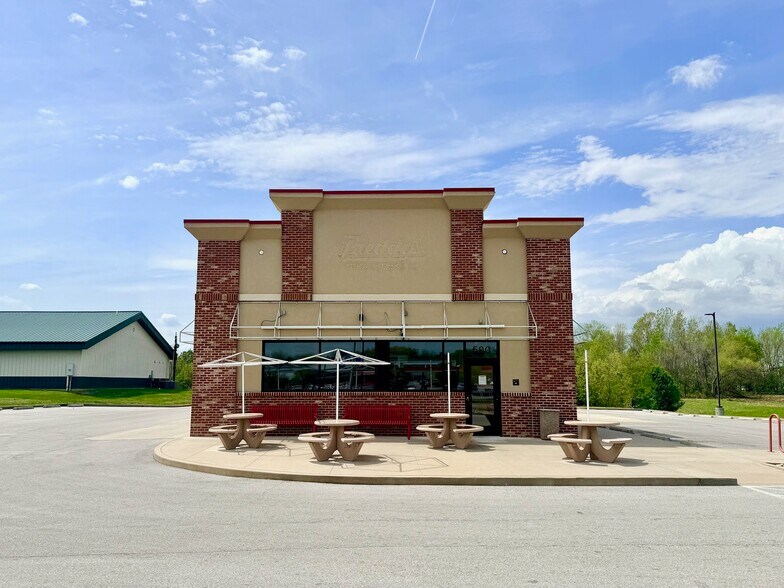 More Photos Of 500 N Giant City Rd, Carbondale Fast Food For Sale