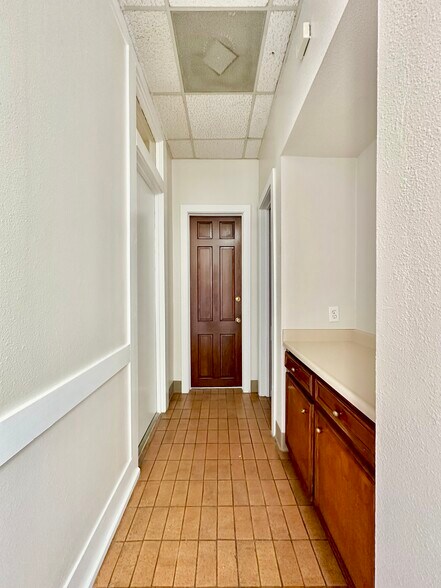 More Photos Of 717 Dolorosa St, San Antonio Office For Lease