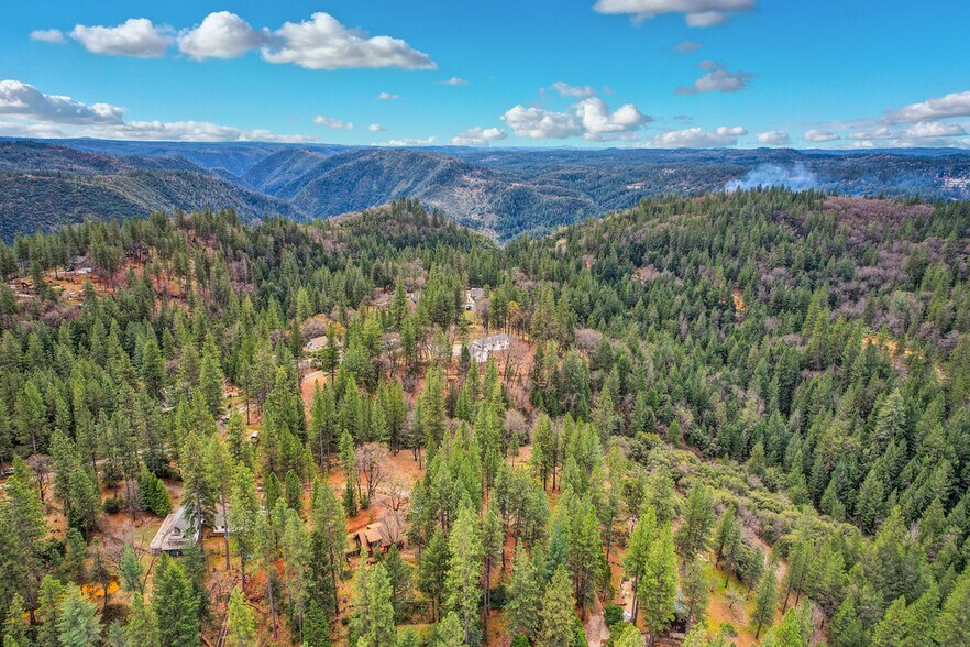 More Photos Of 1420 Robbers Ravine Rd, Colfax Multifamily For Sale