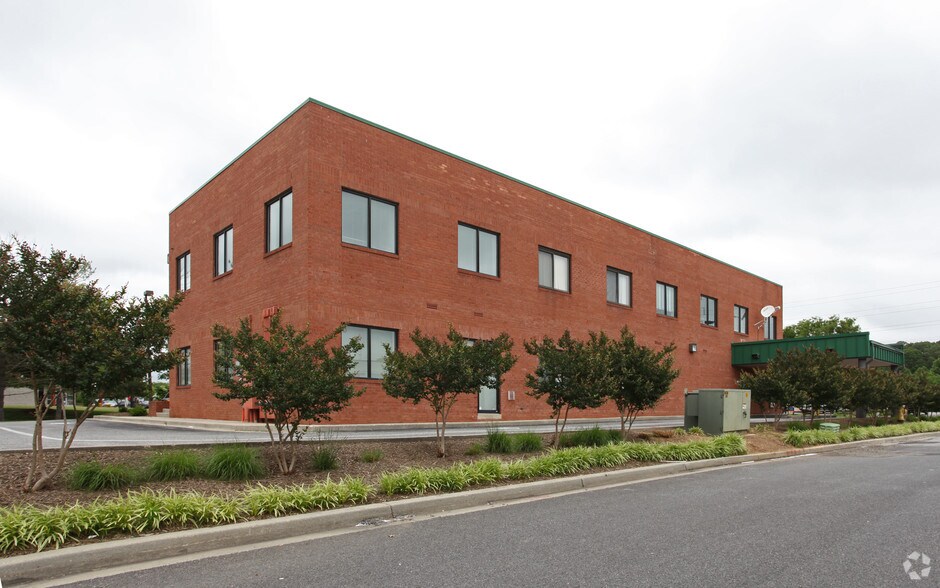 More Photos Of 1298 Cronson Blvd, Crofton Office For Lease