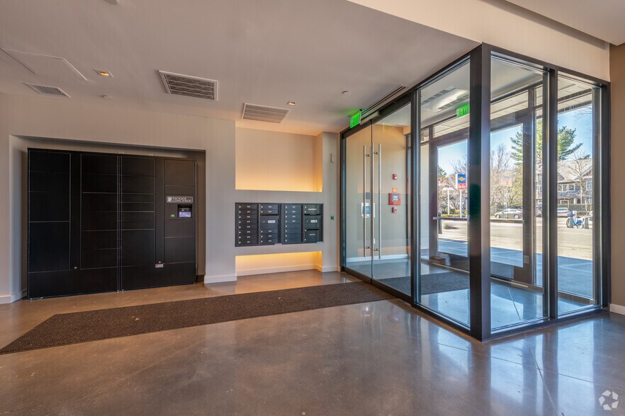 More Photos Of 455 Harvard St, Brookline Apartments For Lease