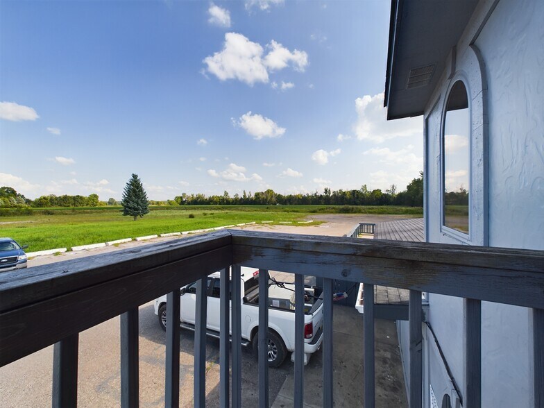 More Photos Of 4512 E M-21, Corunna Restaurant For Sale