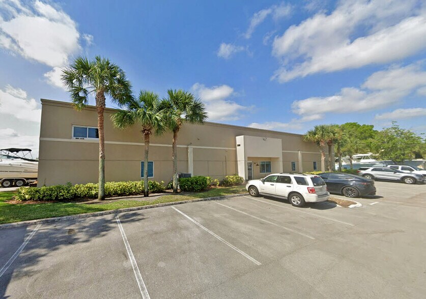 More Photos Of 3500 SW 15th St, Deerfield Beach Warehouse For Lease