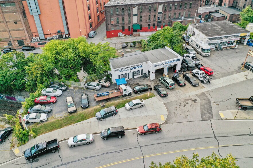 More Photos Of 51 Summer St, Worcester Auto Repair For Sale