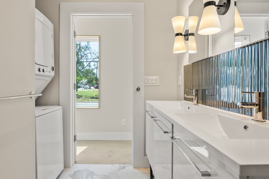 More Photos Of 1107 Cherry St, San Antonio Multifamily For Sale