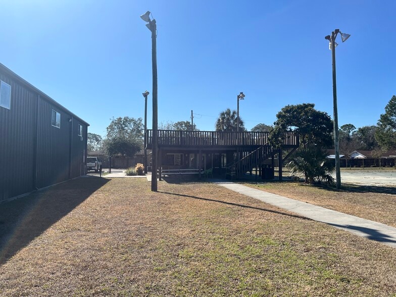 More Photos Of 3461 Peeler Rd, Jacksonville Sports And Entertainment For Sale