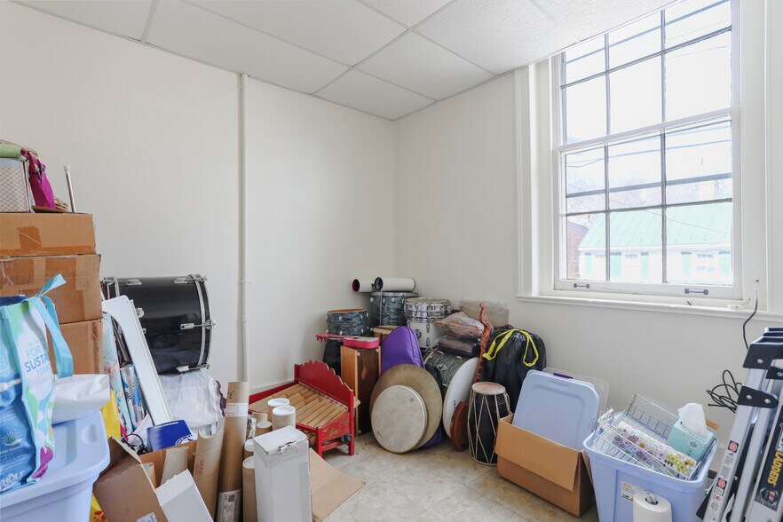 More Photos Of 100 W German St, Shepherdstown Storefront Retail Residential For Sale