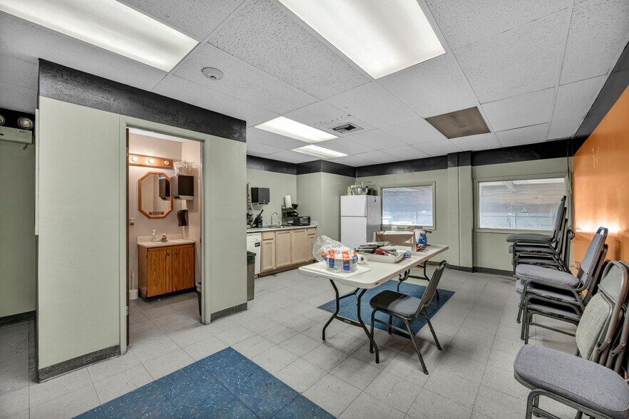 More Photos Of 3223 Mill St, Reno Service For Lease