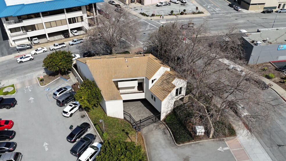 More Photos Of 500 Lincoln Ave, Salinas Office For Sale