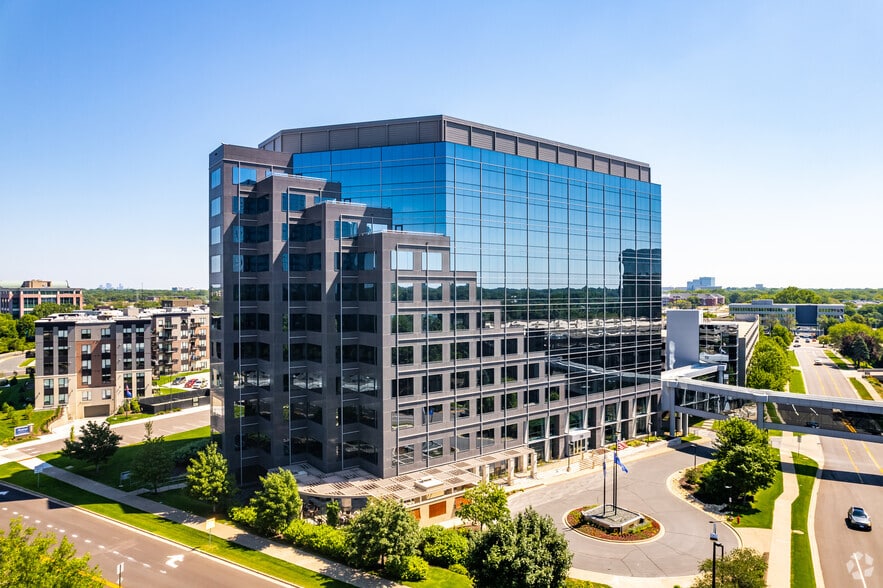 More Photos Of 8000-8500 Normandale Lake Blvd, Bloomington Unknown For Lease