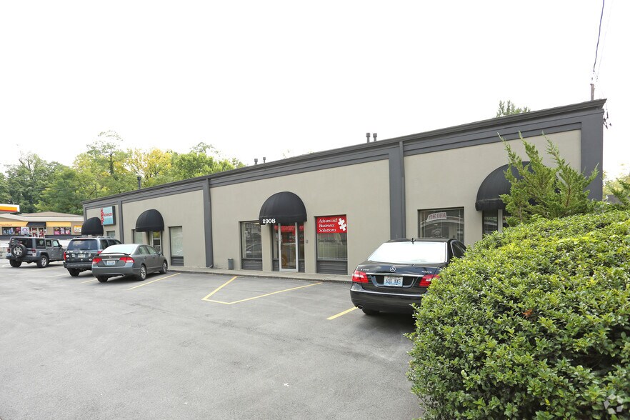 More Photos Of 2908 Brownsboro Rd, Louisville Office For Lease