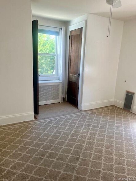 More Photos Of 10922 Myrtle Ave, Richmond Hill Healthcare For Sale