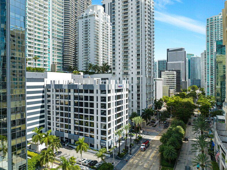 More Photos Of 1110 Brickell Ave, Miami Office For Lease