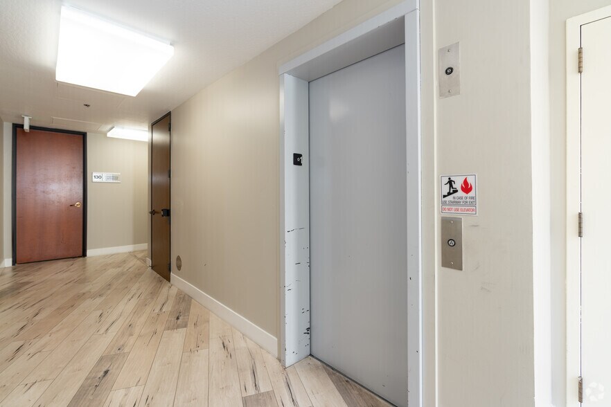 More Photos Of 710 Lakeway Dr, Sunnyvale Office For Lease