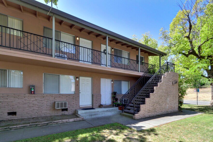 More Photos Of 1100 Weber Way, Sacramento Apartments For Sale