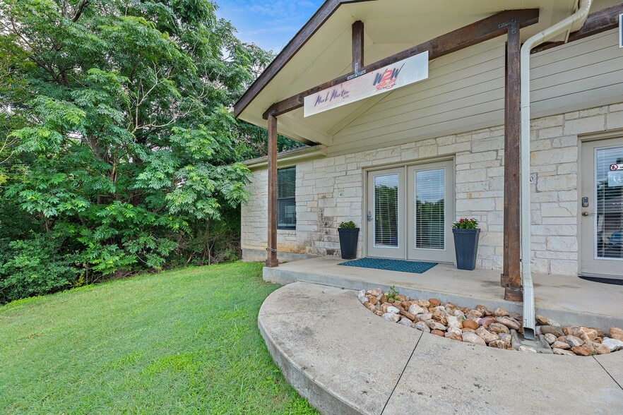 More Photos Of 3000 Joe Dimaggio Blvd, Round Rock Medical For Sale