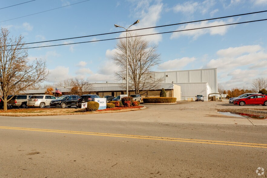 Primary Photo Of 901 Alfred Thun Rd, Clarksville Manufacturing For Sale