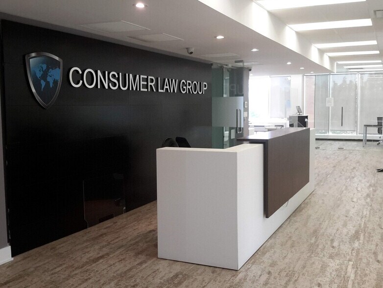 More Photos Of 6232 N Pulaski Rd, Chicago Office For Sale