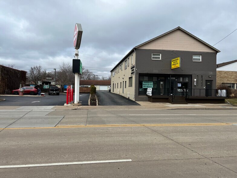 More Photos Of 1825 N Richmond St, Appleton Storefront Retail Office For Lease
