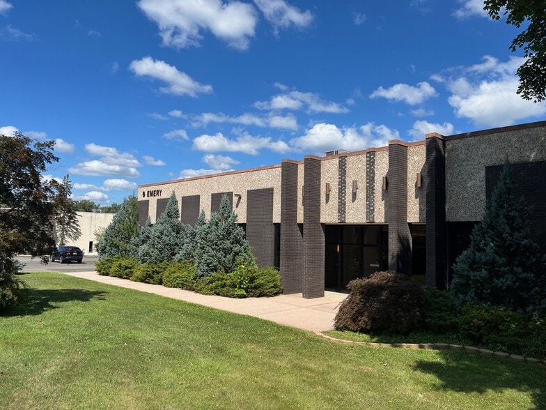 Primary Photo Of 6 Emery Ave, Randolph Distribution For Lease