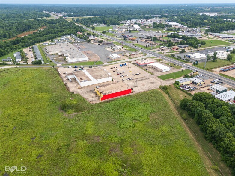 More Photos Of 1837 N Market St, Shreveport General Retail For Sale