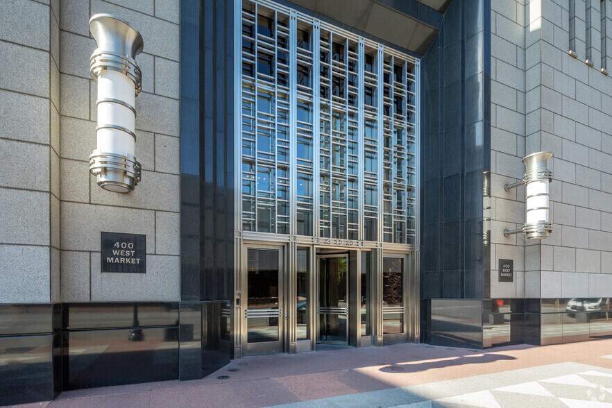 More Photos Of 400 W Market St, Louisville Office For Lease