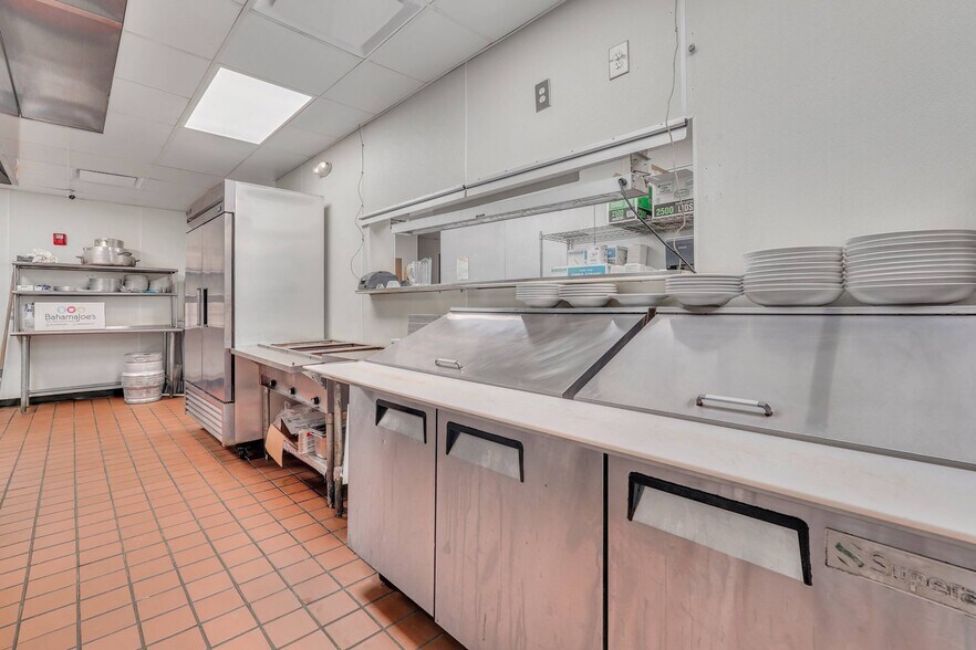 More Photos Of 110 Towne Center Dr, Pooler Restaurant For Sale