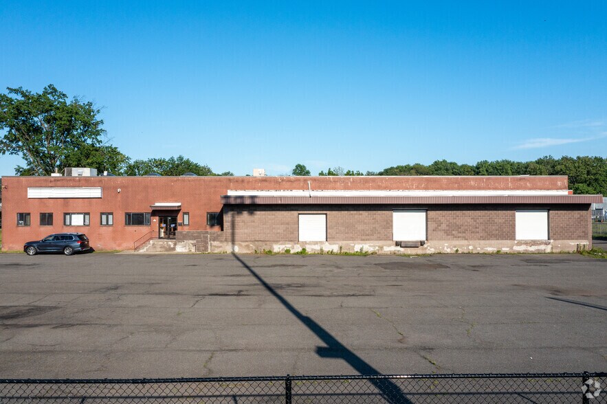 More Photos Of 75 Harrison St, Little Falls Warehouse For Lease