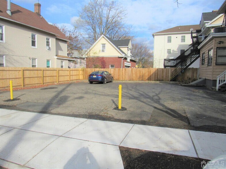 More Photos Of 177 Livingston Ave, New Brunswick Loft Creative Space For Lease