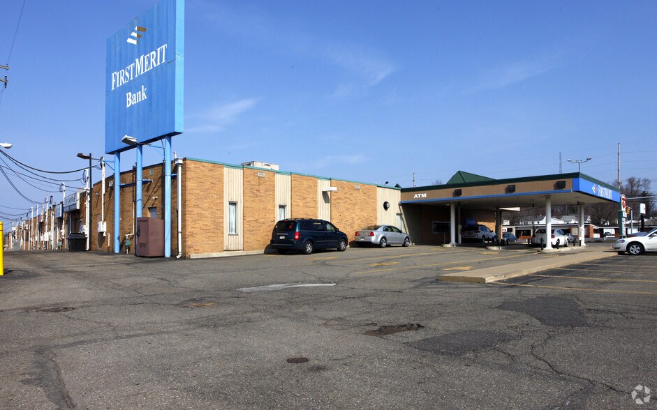 More Photos Of 1004-1212 30th St NW, Canton Unknown For Lease