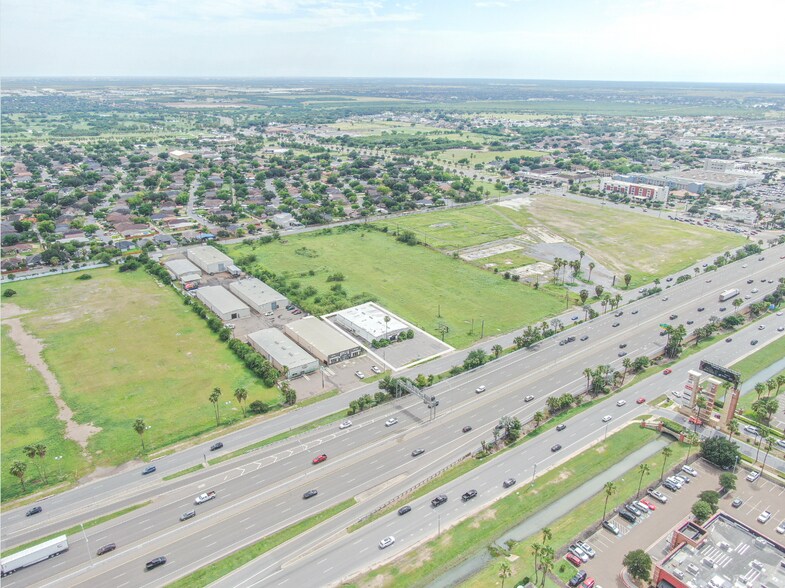 More Photos Of 3401 W Expressway 83, McAllen Flex For Lease