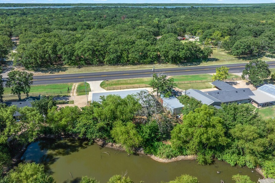 More Photos Of 10015 FM 751, Quinlan Flex For Sale