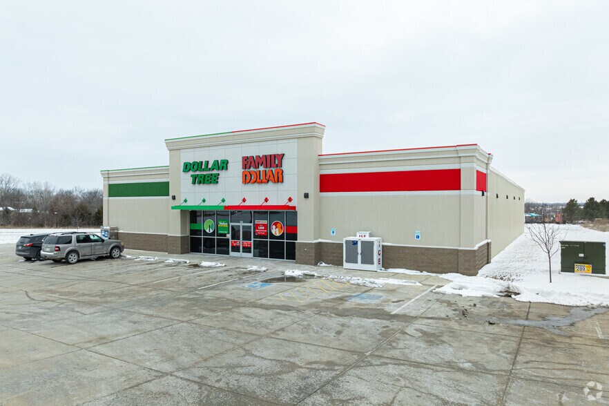 More Photos Of 721 S Webster St, Spring Hill Convenience Store For Sale
