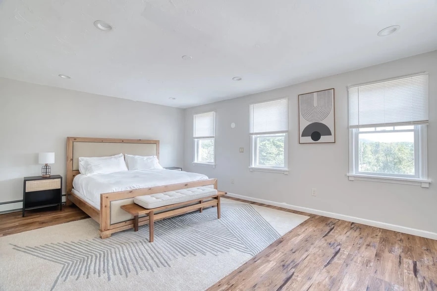 More Photos Of 218 NY-296, Windham Hotel For Sale