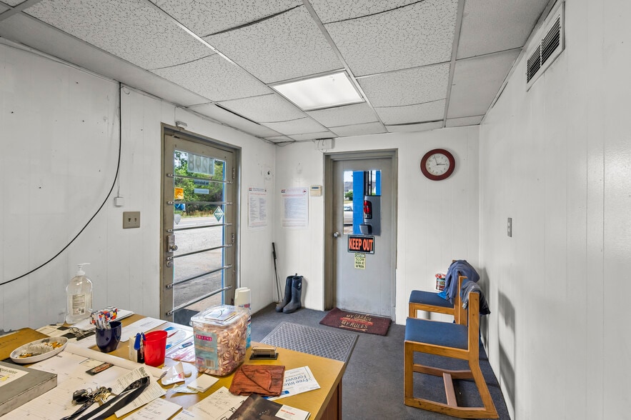 More Photos Of 5326 Main St, Walkertown Service For Sale