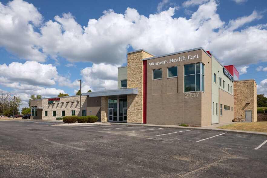 More Photos Of 2741 NE McBaine Dr, Lee's Summit Medical For Lease