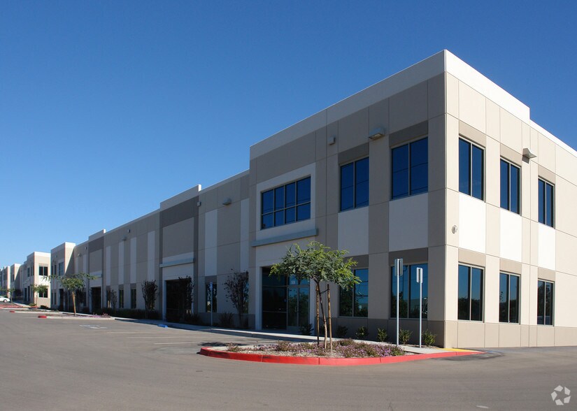 More Photos Of 3521 Main St, Chula Vista Manufacturing For Lease