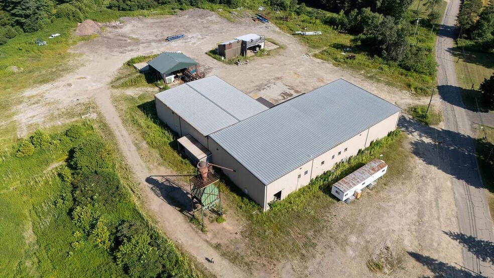 Primary Photo Of 398 Main St, Roulette Warehouse For Sale