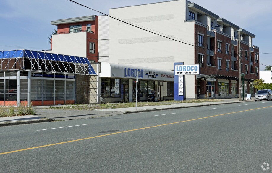 More Photos Of 7637 Edmonds St, Burnaby Storefront Retail Office For Lease