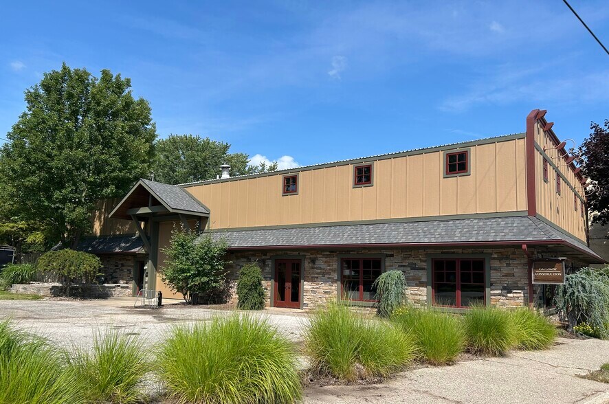 More Photos Of 4946 Main St, Onekama General Retail For Sale