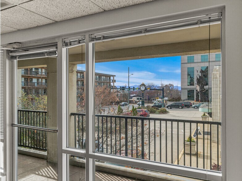 More Photos Of 70 Wall St, Asheville Office For Lease